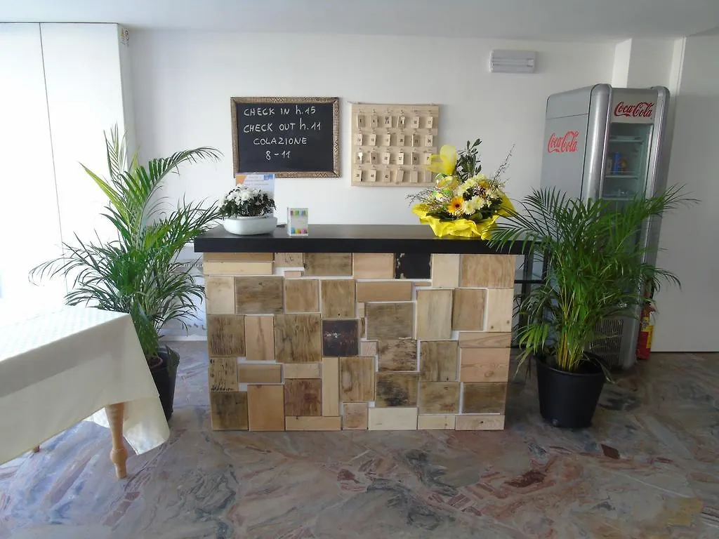 Hotel Morri'S Rimini 0*,